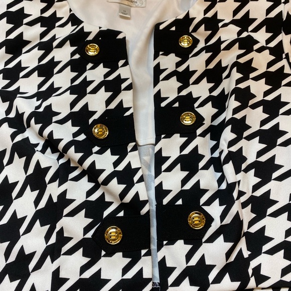 Dressbarn Size 10 Houndstooth Cropped 3/4 Sleeve Open Jacket with Gold Buttons - Picture 9 of 13